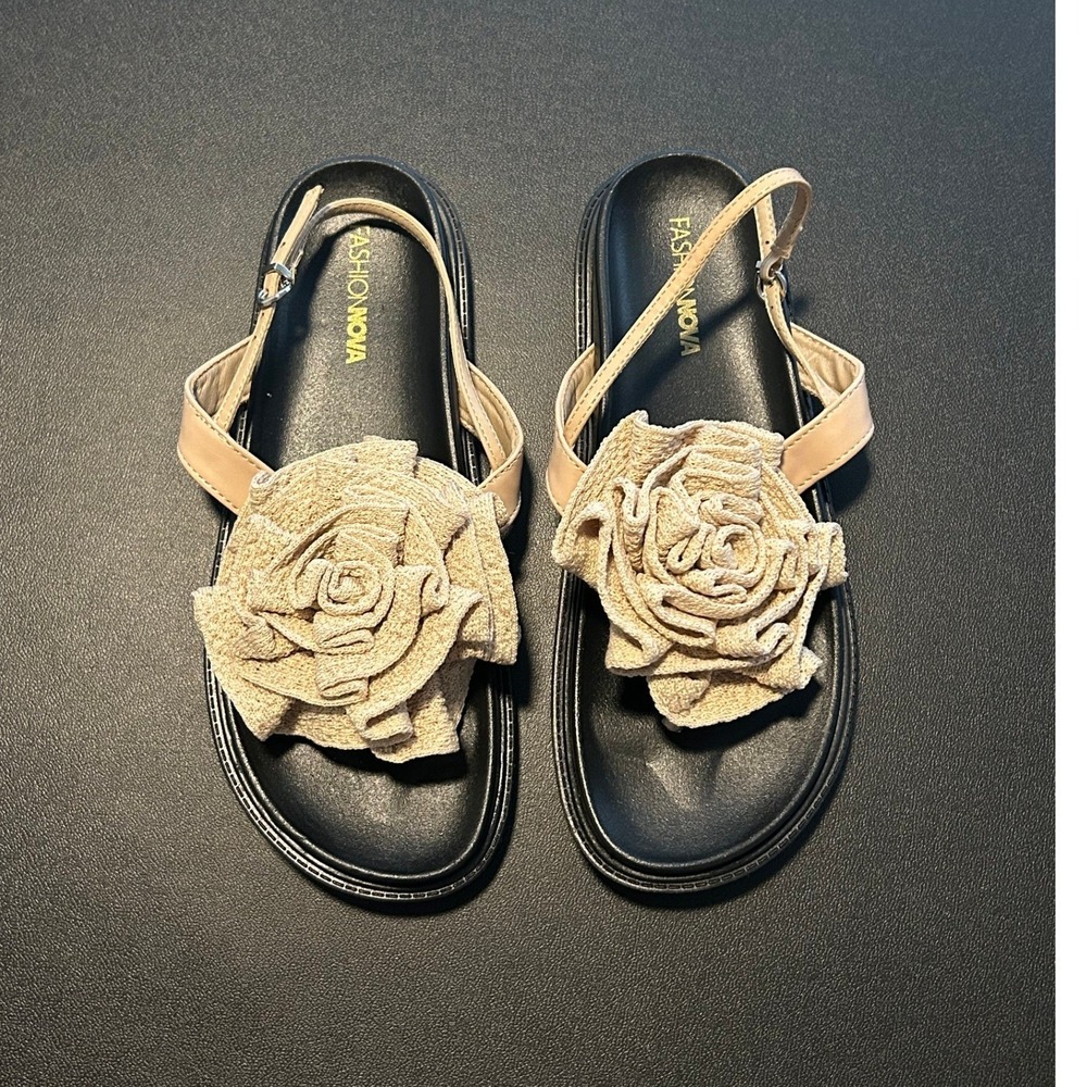 Fashion Nova Make It Big-N Beige Rose Thong Slingback Sandals Womens 10 Black